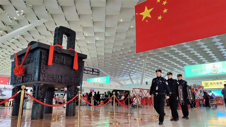 嵌警入格 深耕善治 解锁高效能治理“新算法”