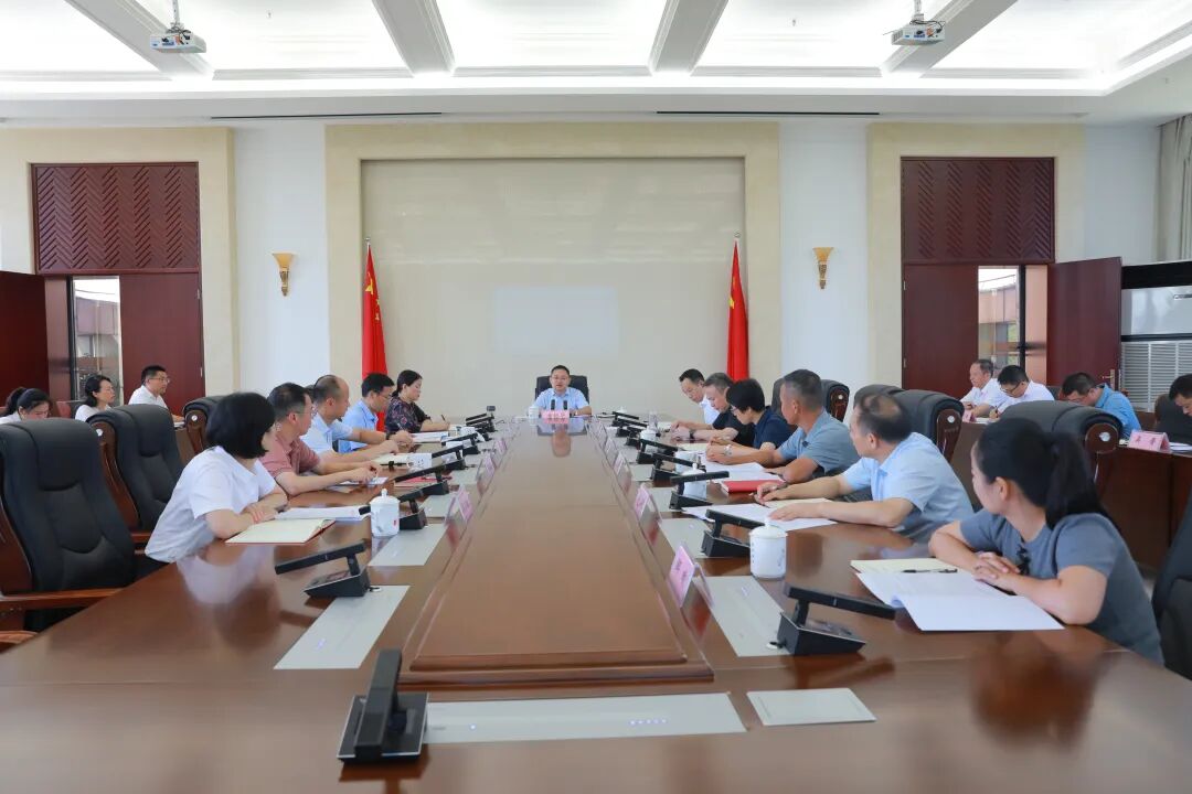 树立和践行正确政绩观 彭泽县委理论学习中心组举行集体学习