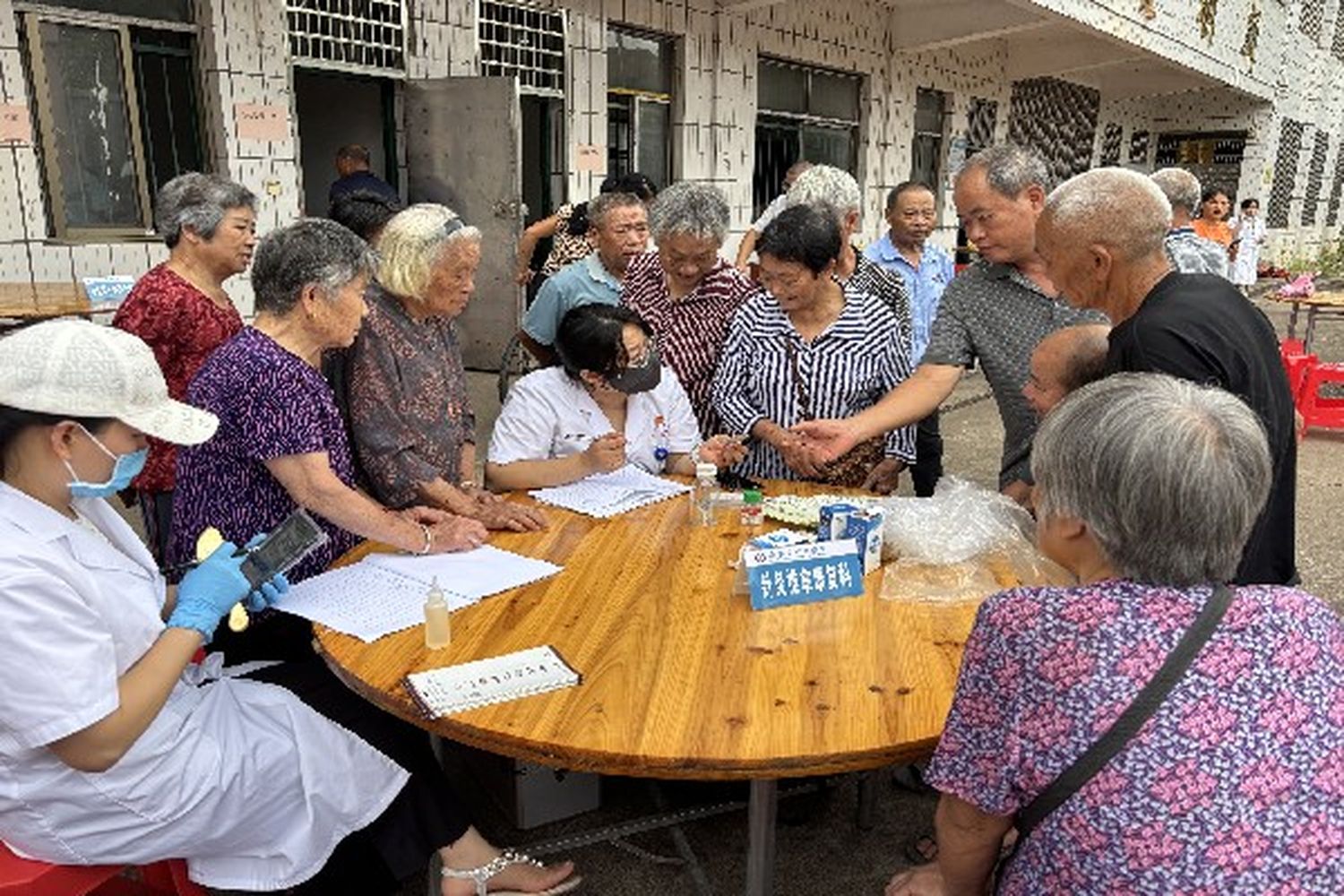 湖南嘉禾:优质中医下基层 便民服务暖民心