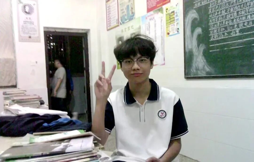 湖南邵东:高二学生周有智勇救落水母女 婉拒酬谢尽显少年担当