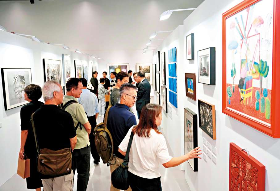 「黃永玉」國際青年版畫藝術家扶持計劃成果豐 第二屆香港國際青年版畫展揭幕
