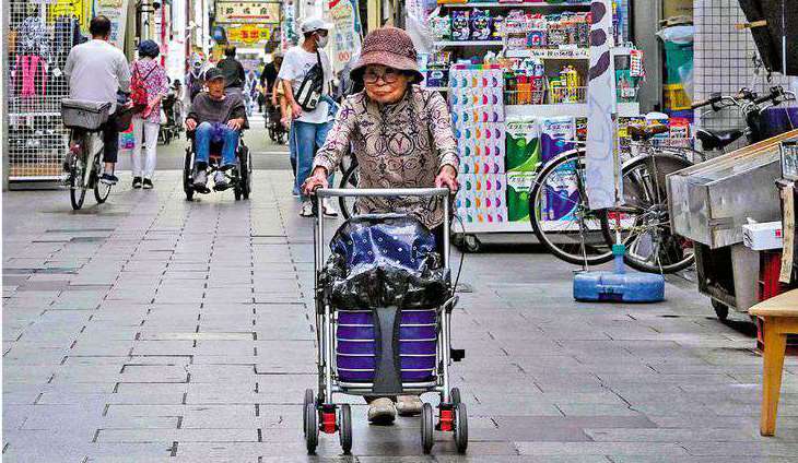 日本独居长者破900万户 「孤独死」激增