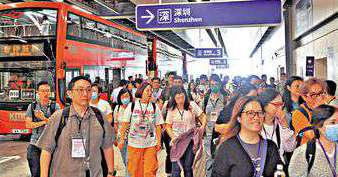 新皇崗口岸•交通篇/新皇崗口岸設交通緩衝區疏導人潮 闢專用車道 後備巴士2分鐘可抵關口