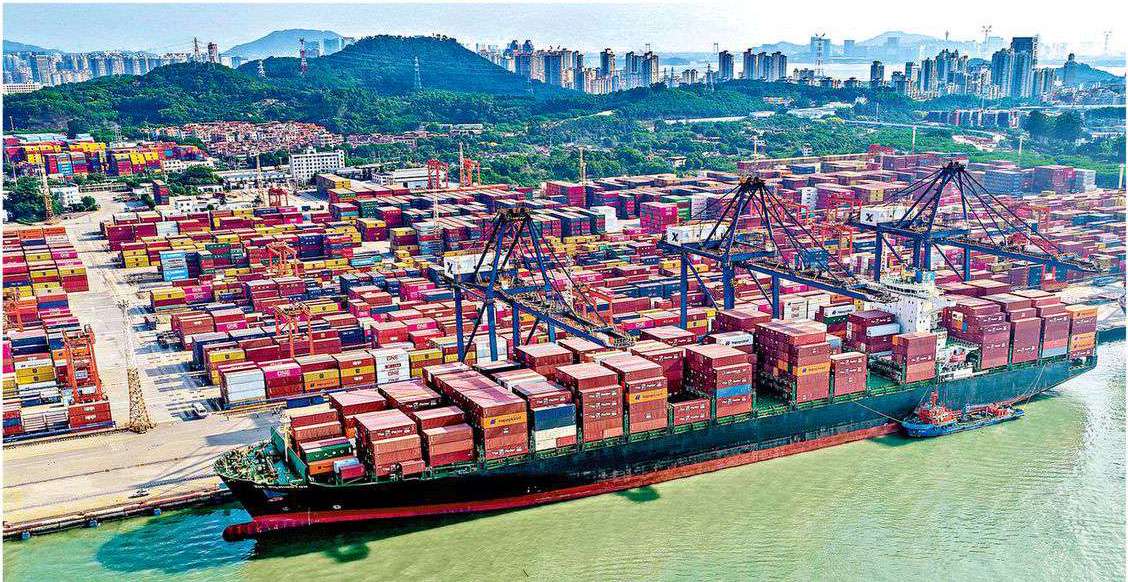 中国首三季外贸增18.8% 五年最快 上月进出口破5万亿创纪录 海关总署:动能续向新向优